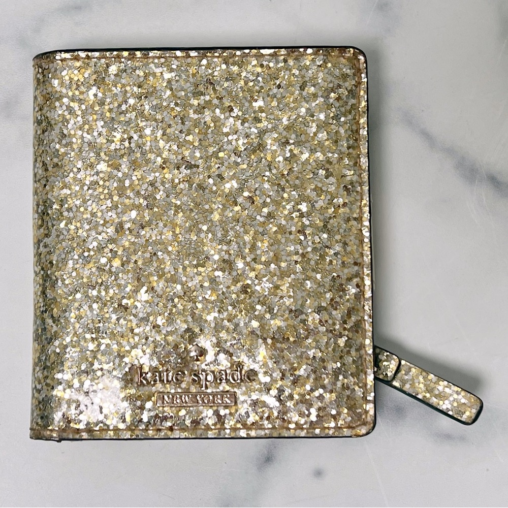 Small Kate Spade Wallet